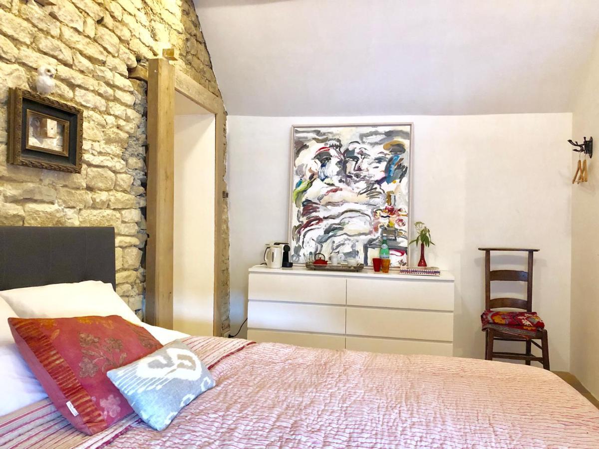 Gigny  La Cour Des Delices B&B 외부 사진