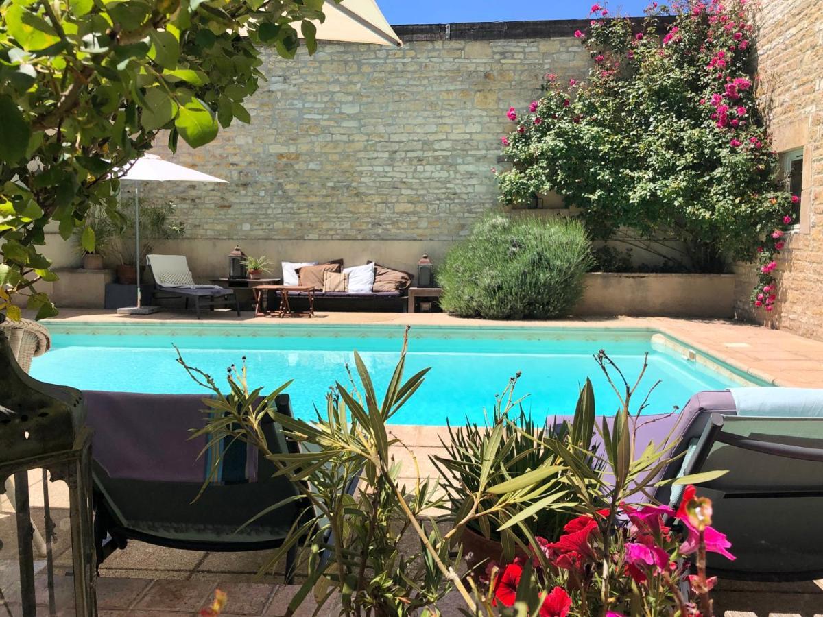 Gigny  La Cour Des Delices B&B 외부 사진