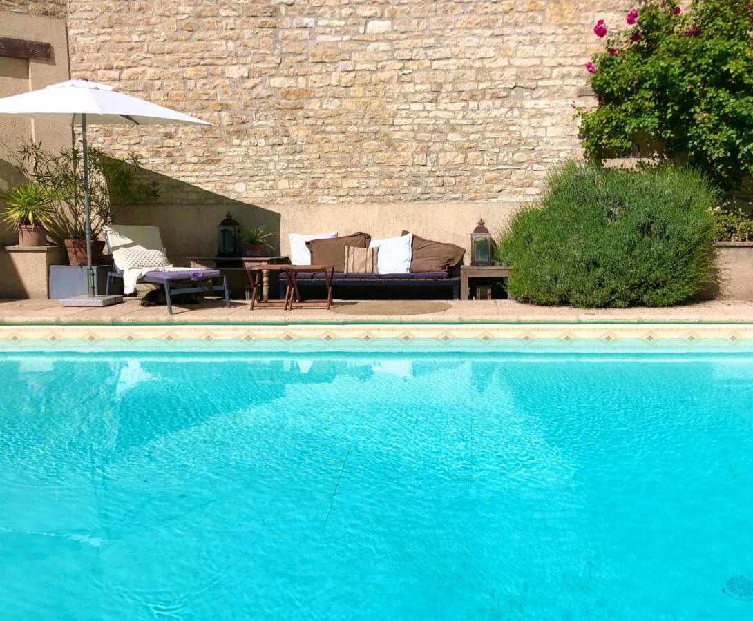Gigny  La Cour Des Delices B&B 외부 사진