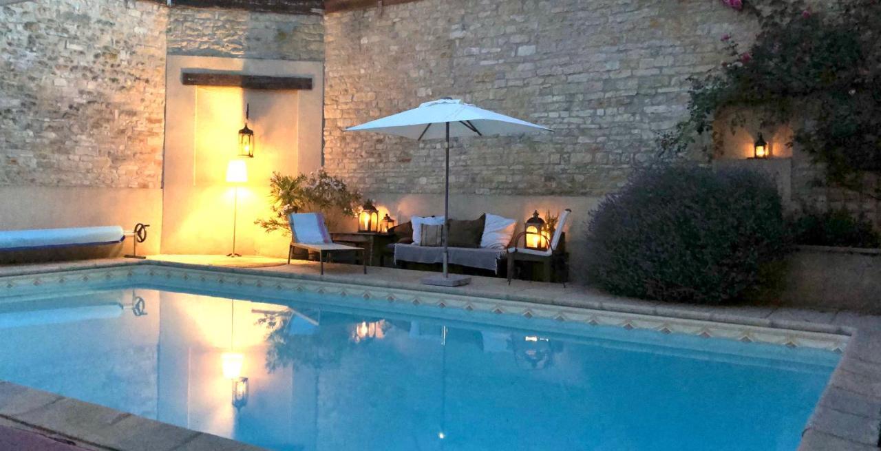 Gigny  La Cour Des Delices B&B 외부 사진