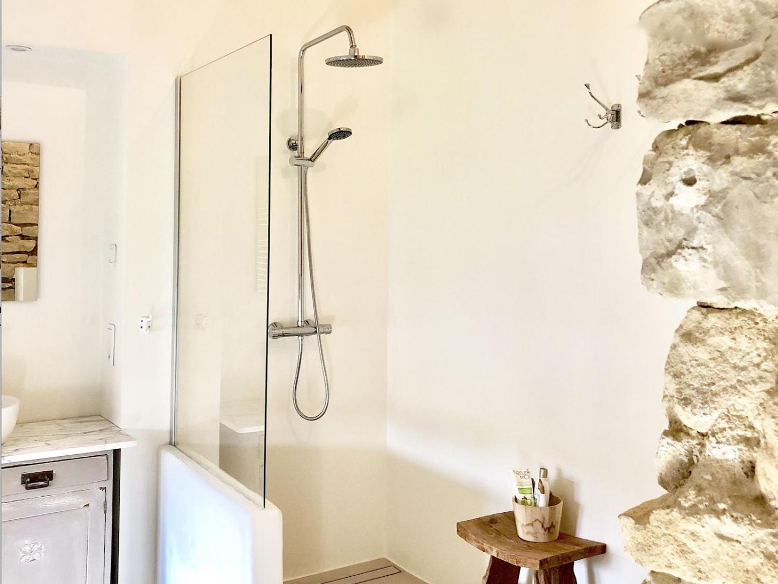 Gigny  La Cour Des Delices B&B 외부 사진