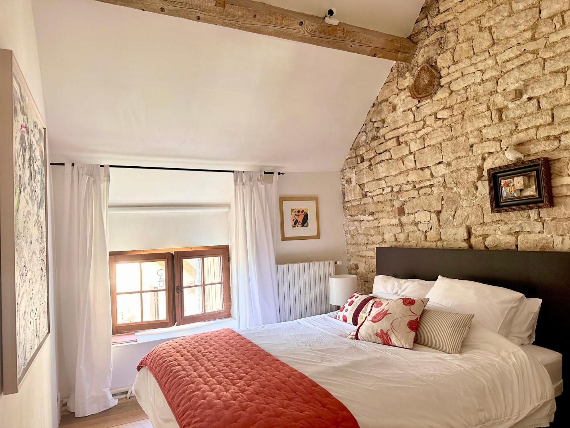 Gigny  La Cour Des Delices B&B 외부 사진